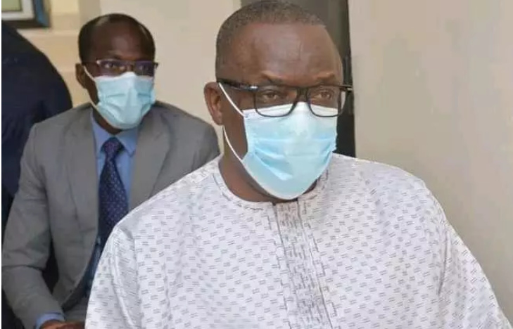 Hospitalisé à l’hôpital Principal, mystère autour de l’état de santé du ministre Cheikh Oumar Hann