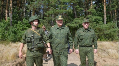 Biélorussie : Alexandre Loukachenko s’adresse à l’armée avant d’importantes manifestations