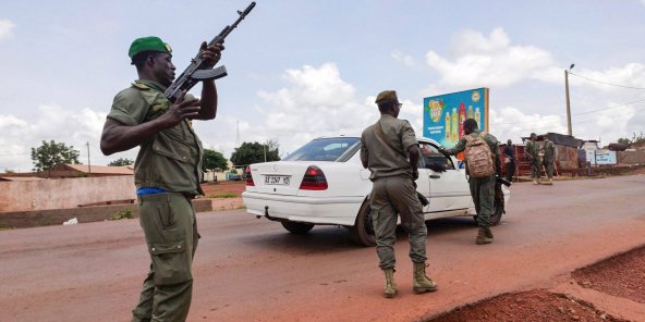 Mutinerie au Mali : la Cedeao appelle les militaires « à regagner sans délai leurs casernes »