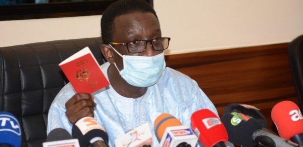 Amadou Ba annonce la mise en circulation de nouveaux passeports biométriques (diplomatique et de service)
