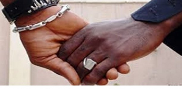 Mariage homosexuel à Mermoz : Découvrez l’identité des 25 personnes arrêtées