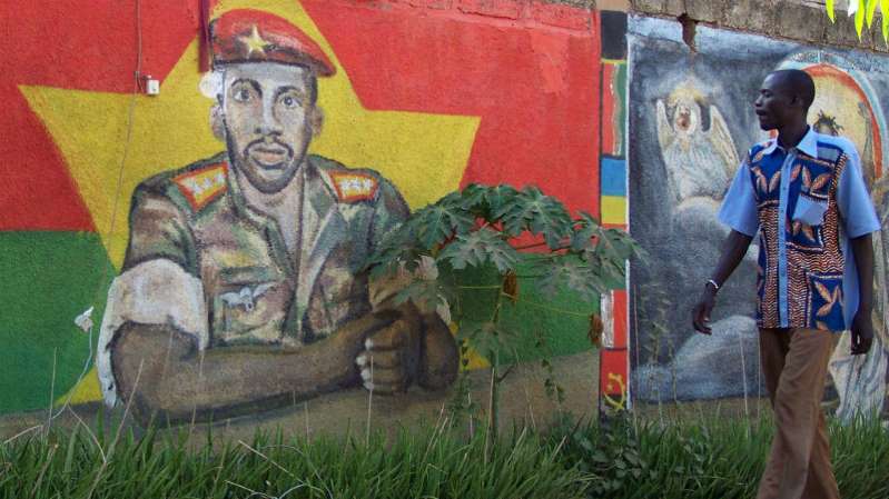 Burkina Faso : le dossier de l’assassinat de Thomas Sankara renvoyé devant un tribunal militaire