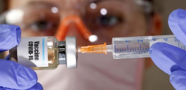 Vaccin Covid-19 : 324 000 doses d’AstraZeneca attendues mercredi