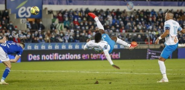 Ligue 1 française: le ciseau de Bamba Dieng (OM) élu plus beau but de la saison!