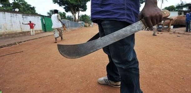 Parricide à Ndande : Bathie Ka fracasse le crâne de son père avec sa machette