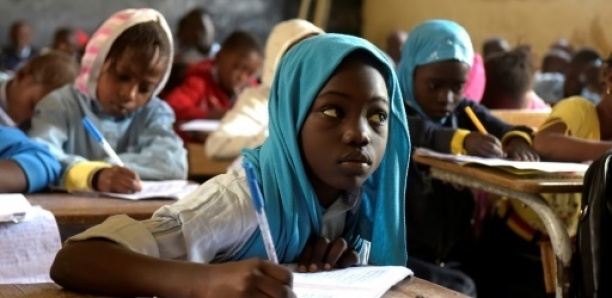 Education : les filles sont meilleures que les garçons à l’école, la preuve en chiffres